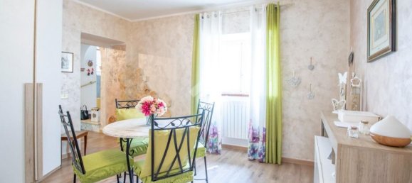 Casa de 9 divisões em Greccio, Italy N.º 277808 6