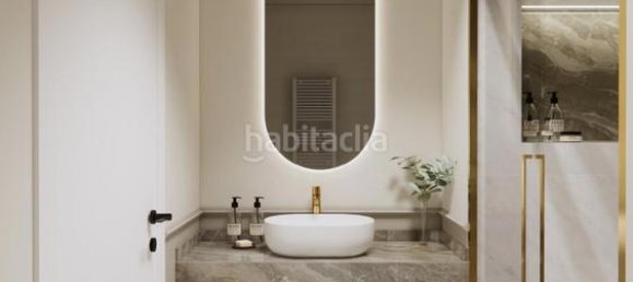 4 bedrooms Apartment in Madrid, Spain No. 125550 13