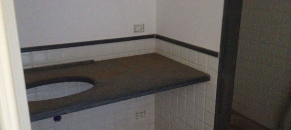 9-salle Appartement à Sarzana, Italy No. 109071 8