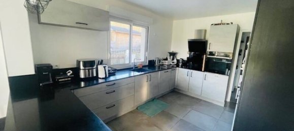 Villa de 4 dormitorios en Nanteau-sur-Lunain, France No. 130199 2