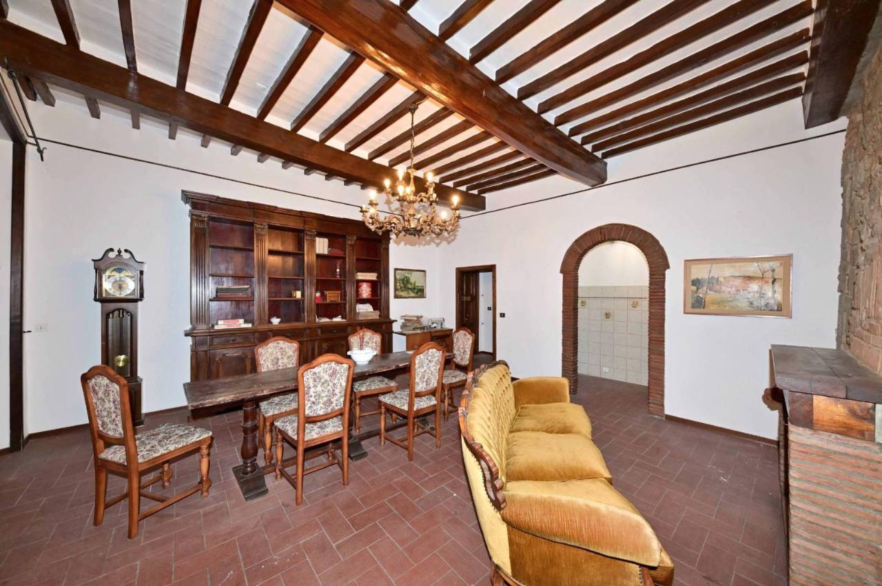 10غرفة شقة في Cortona, Italy رقم 19120