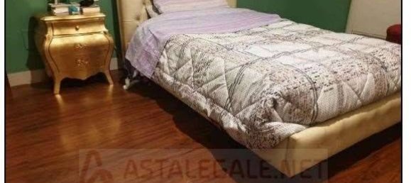 3 Schlafzimmer Wohnung in Trani, Italy, Nr. 260768 8