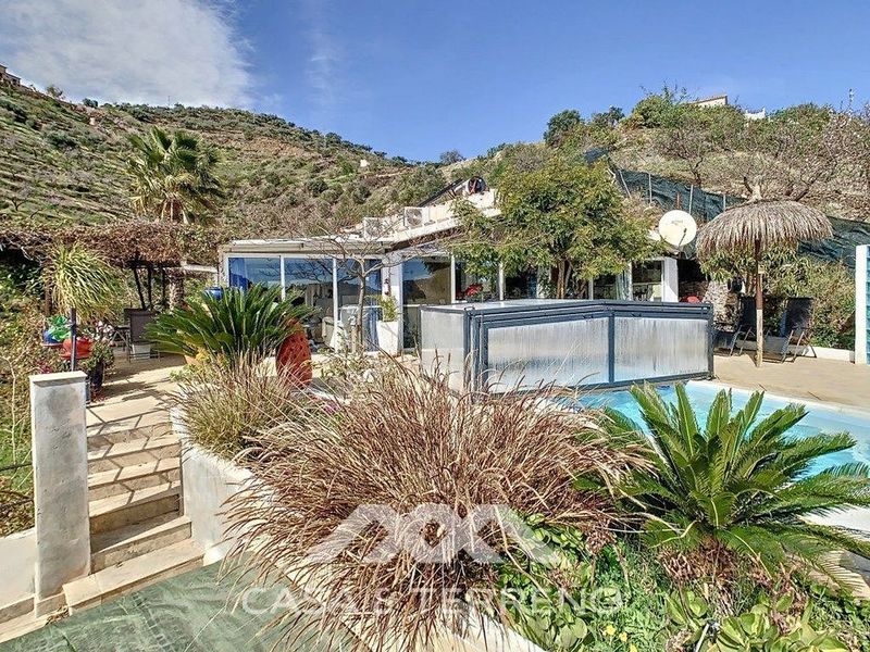 Casa de 3 dormitorios en Arenas, Spain No. 235807