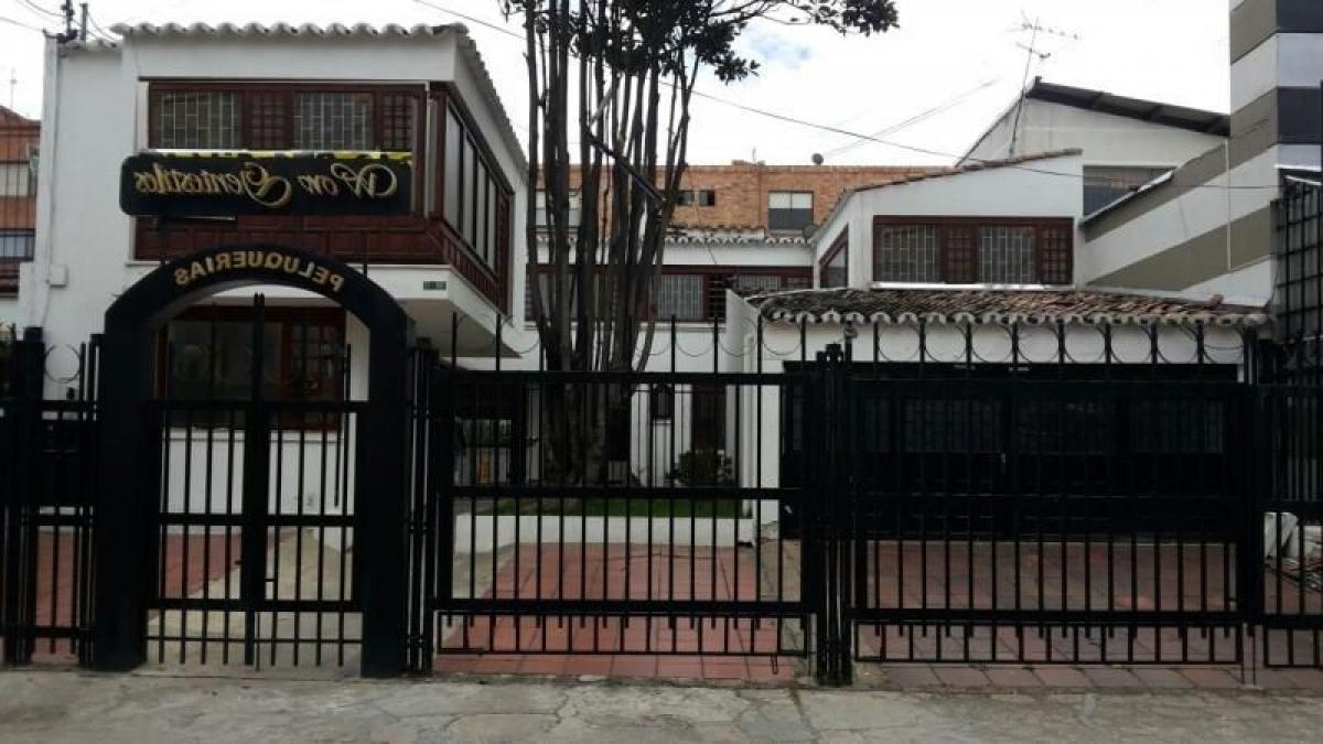 7 bedrooms House in Bogota, Colombia No. 11680