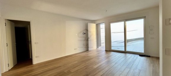 Квартира с 4 комнатами в Падуя, Италия № 286652 2