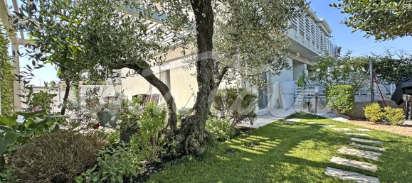 3 bedrooms House in Rimini, Italy No. 328737 31