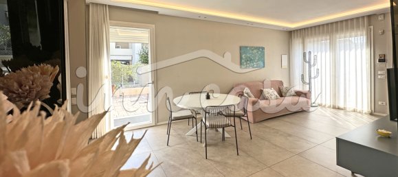 3 bedrooms House in Rimini, Italy No. 328737 4