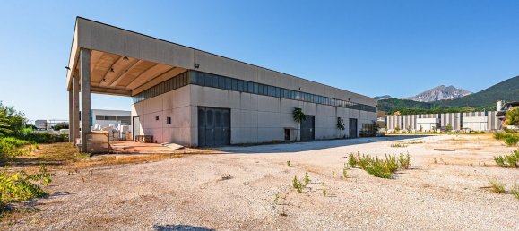 2000m² Warehouse in Massa, Italy No. 303816 18