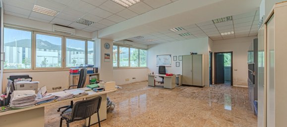2000m² Warehouse in Massa, Italy No. 303816 22