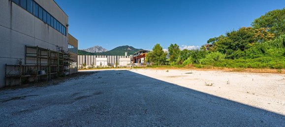 2000m² Warehouse in Massa, Italy No. 303816 46