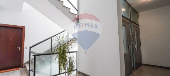 3 bedrooms Apartment in Bergamo, Italy No. 360482 4