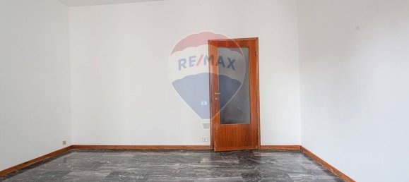 3 bedrooms Apartment in Bergamo, Italy No. 360482 8