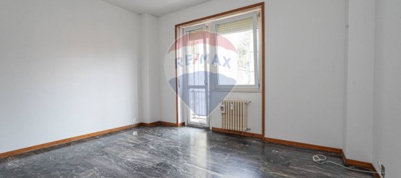 3 bedrooms Apartment in Bergamo, Italy No. 360482 7