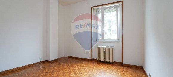 3 bedrooms Apartment in Bergamo, Italy No. 360482 11
