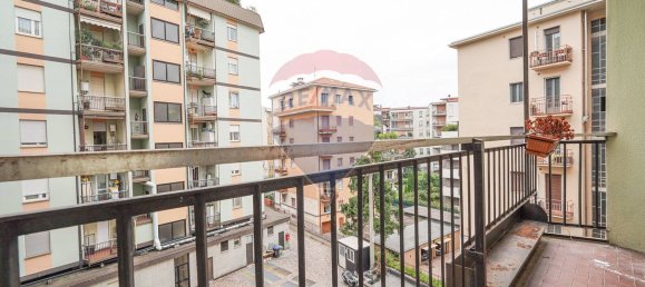 3 bedrooms Apartment in Bergamo, Italy No. 360482 19