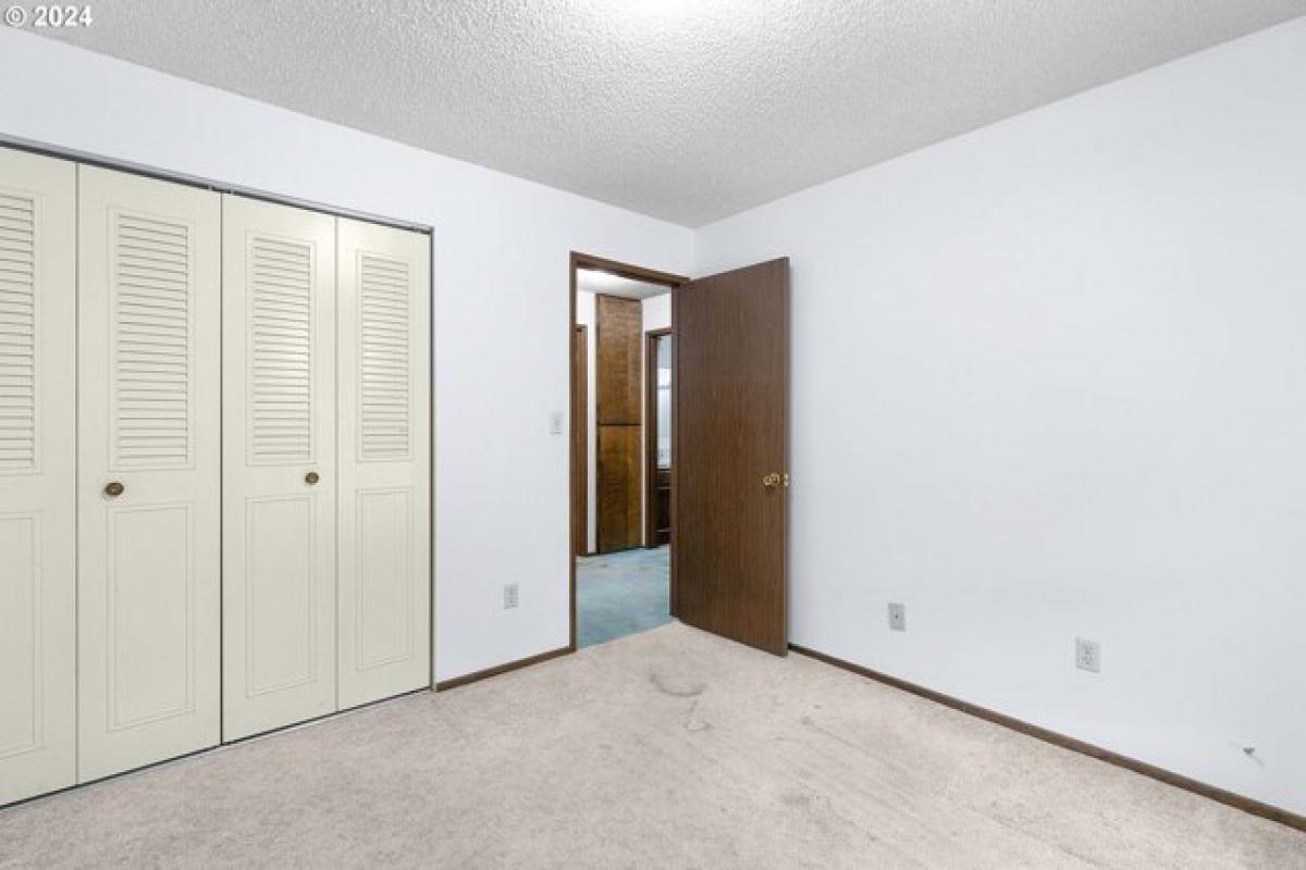 3 bedrooms House in Sutherlin, USA No. 373821