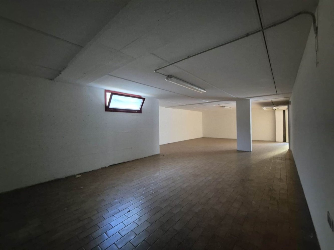 50m² Garage in Campiglia Marittima, Italy No. 348324