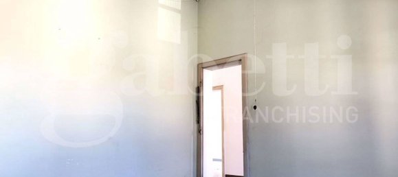 5 bedrooms House in Oristano, Italy No. 63381 10