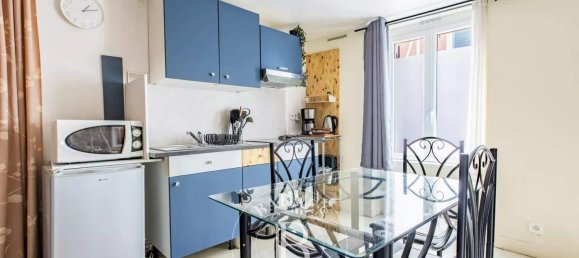 Studio in Saint-Germain-en-Laye, France, Nr. 326697 3