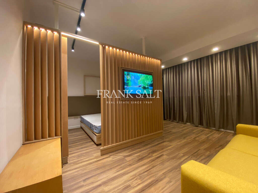 1 bedroom Apartment in Saint Julian's, Malta No. 10829