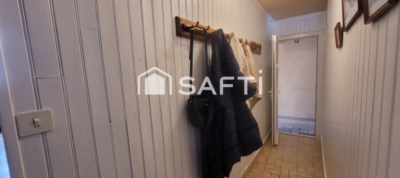 Casa de 4 dormitorios en Descartes, France No. 327640 12