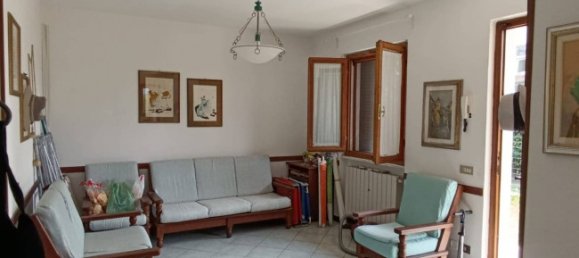 3 Schlafzimmer Villa in Montignoso, Italy, Nr. 324515 2