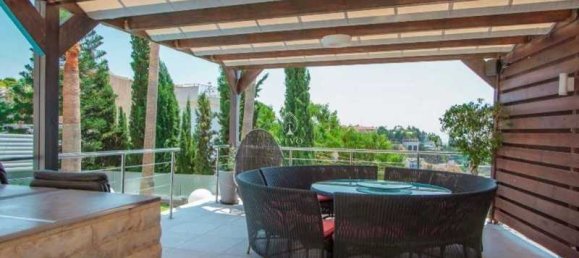 5 Schlafzimmer Gewerbliche Immobilie in Agios Tychonas, Cyprus, Nr. 19089 9