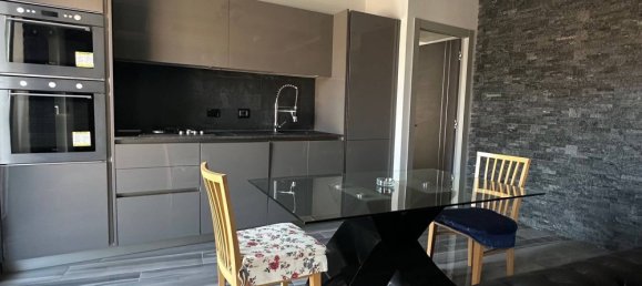3 bedrooms Apartment in Rome, Italy No. 316656 8