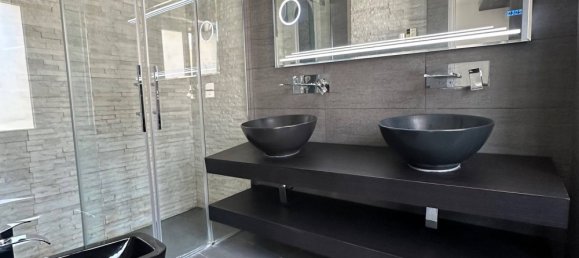 3 bedrooms Apartment in Rome, Italy No. 316656 21