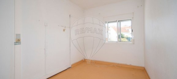 8 bedrooms House in Bucelas, Portugal No. 180640 12