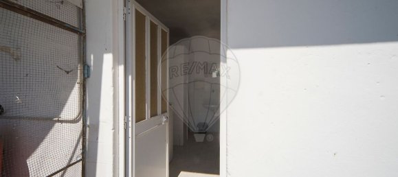 8 bedrooms House in Bucelas, Portugal No. 180640 45