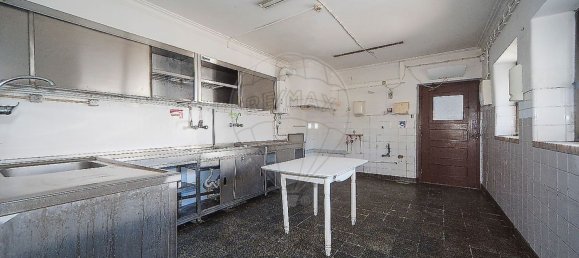 8 bedrooms House in Bucelas, Portugal No. 180640 34