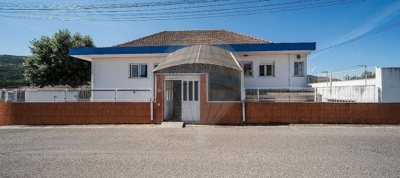 8 bedrooms House in Bucelas, Portugal No. 180640 38