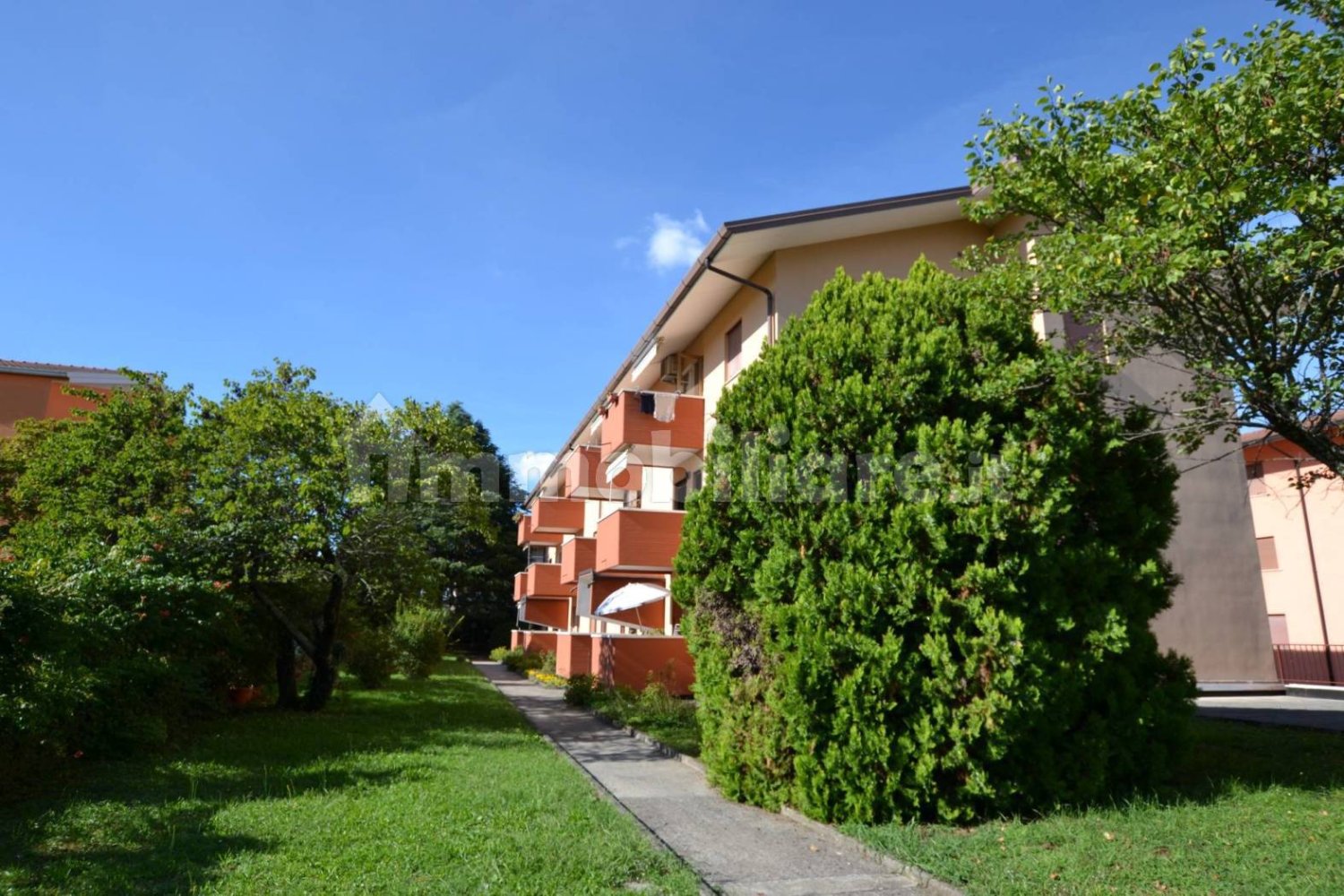 Apartamento de 1 dormitorio en Udine, Italy No. 402178