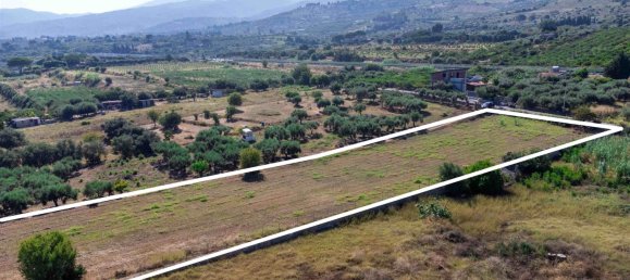 4063m² Land in Campofelice di Roccella, Italy No. 275530 11