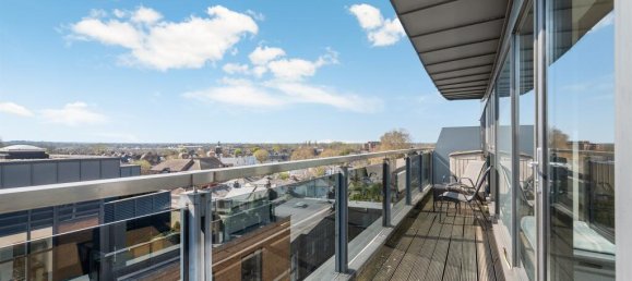 2 bedrooms Apartment in Surbiton, United Kingdom No. 9944 21