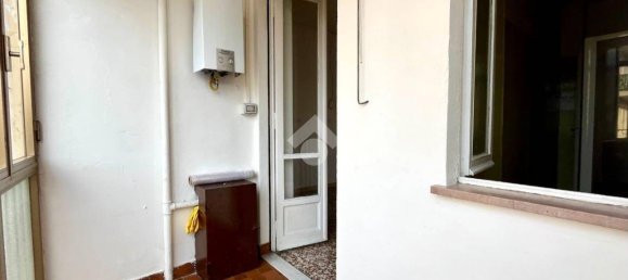 2 bedrooms Apartment in Turin, Italy No. 375332 8