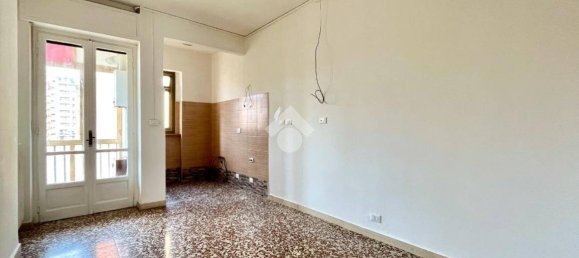2 bedrooms Apartment in Turin, Italy No. 375332 2