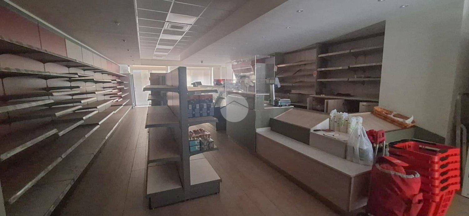 4-salle Propriété commerciale à Trescore Cremasco, Italy No. 341866