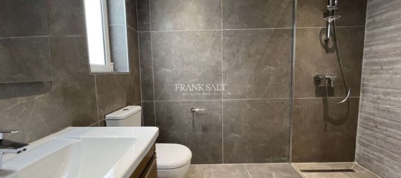 3 bedrooms Apartment in Balzan, Malta No. 10565 11