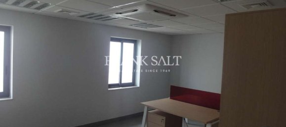 Büro in Gzira, Malta, Nr. 12861 3