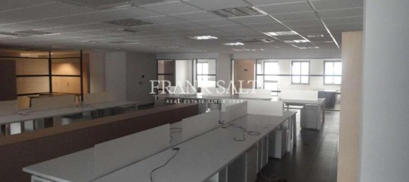 Büro in Gzira, Malta, Nr. 12861 4