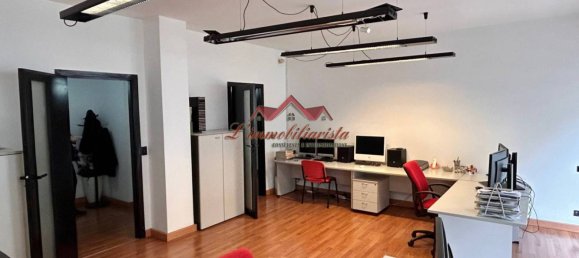 2 Schlafzimmer Wohnung in Bari, Italy, Nr. 41898 6