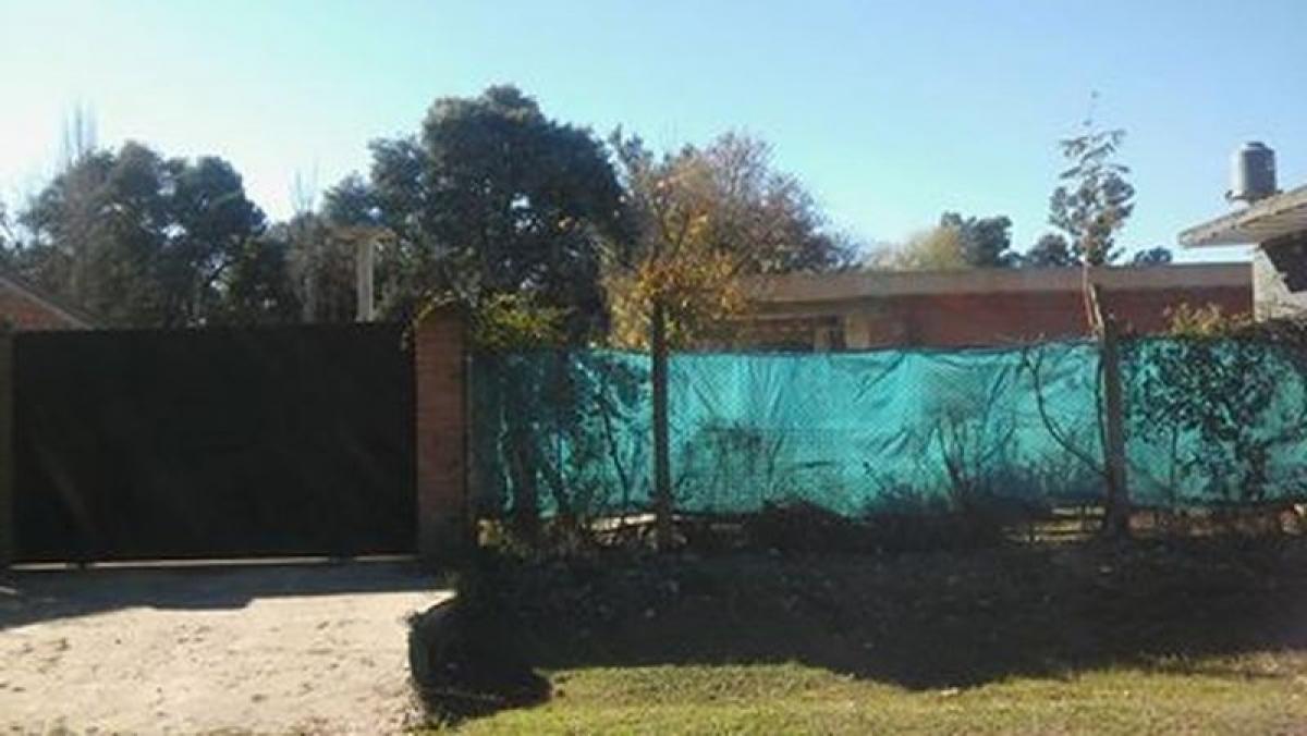 Дом с 3 спальнями в Хенераль Родригес, Аргентина № 91929