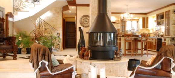 950m² Villa in Markopoulo Mesogaias, Greece No. 3800 6