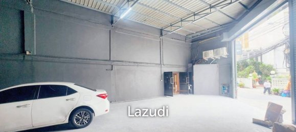 Gewerbliche Immobilie in Bangkok, Thailand 1750m², Nr. 13926 2