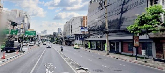 Gewerbliche Immobilie in Bangkok, Thailand 1750m², Nr. 13926 9