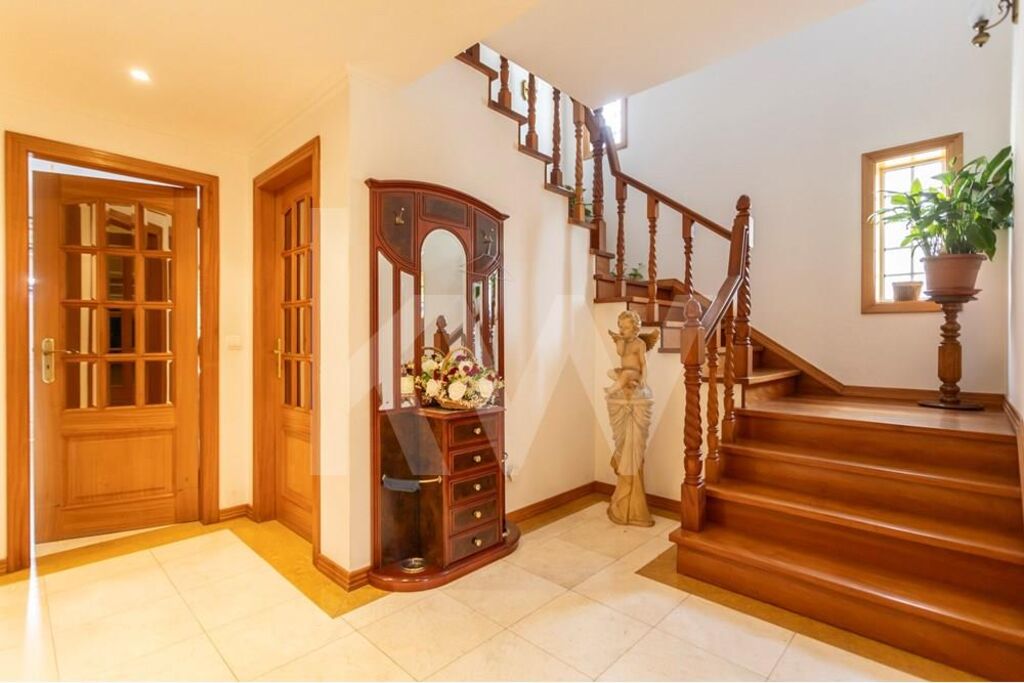 5 غرف نوم منزل في Vialonga, Portugal رقم 84945