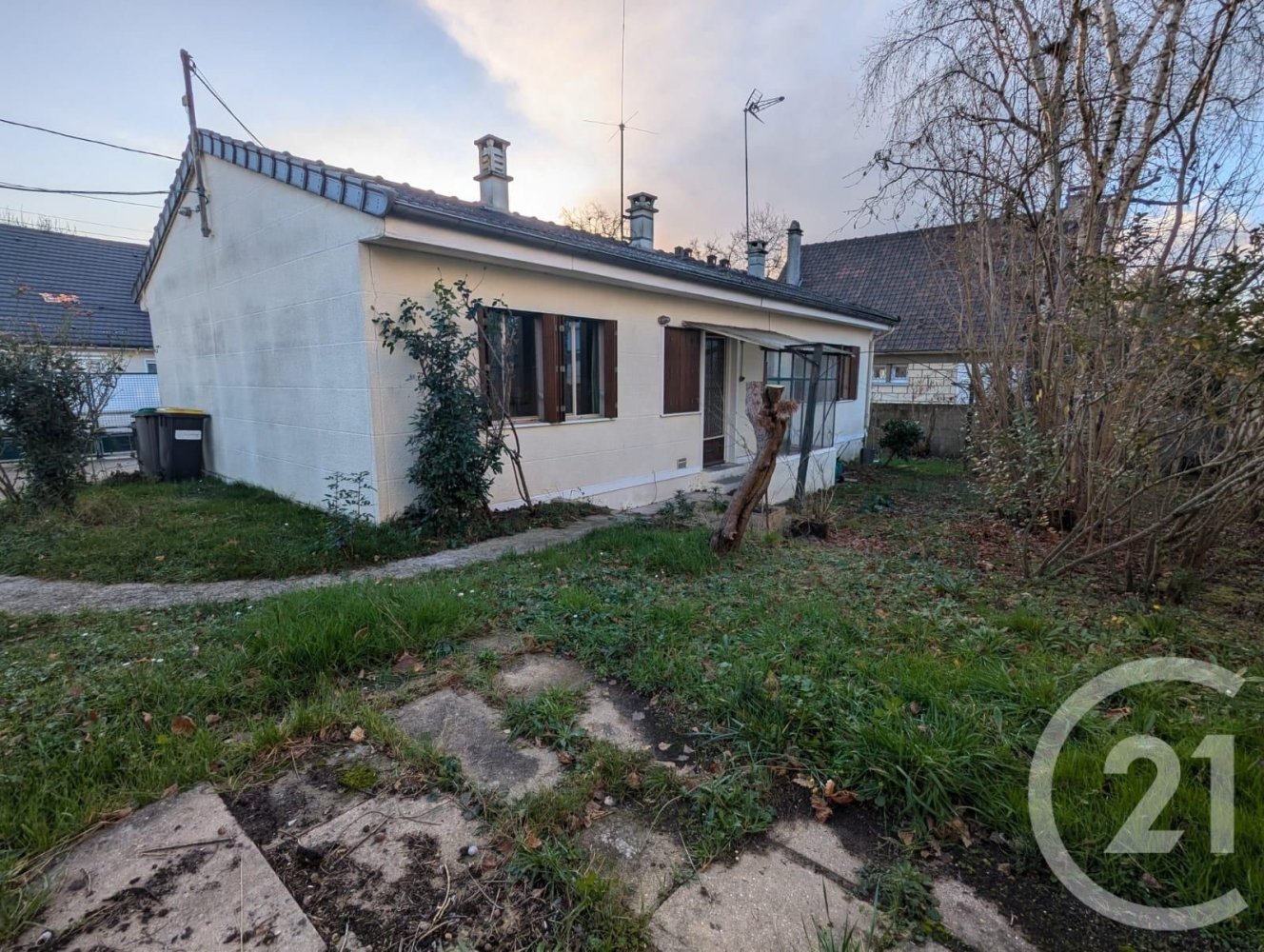 3 bedrooms Villa in Saint-Michel-sur-Orge, France No. 165088