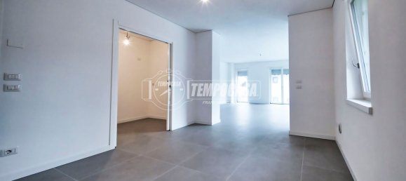 5 bedrooms Apartment in Alpago, Italy No. 312145 9